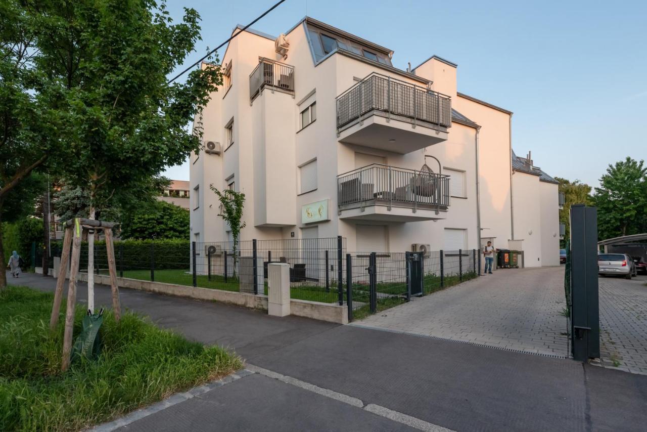 Gruene Ruhelage, 20 Minuten Ins Zentrum Und Parkgarage Appartement Wenen
