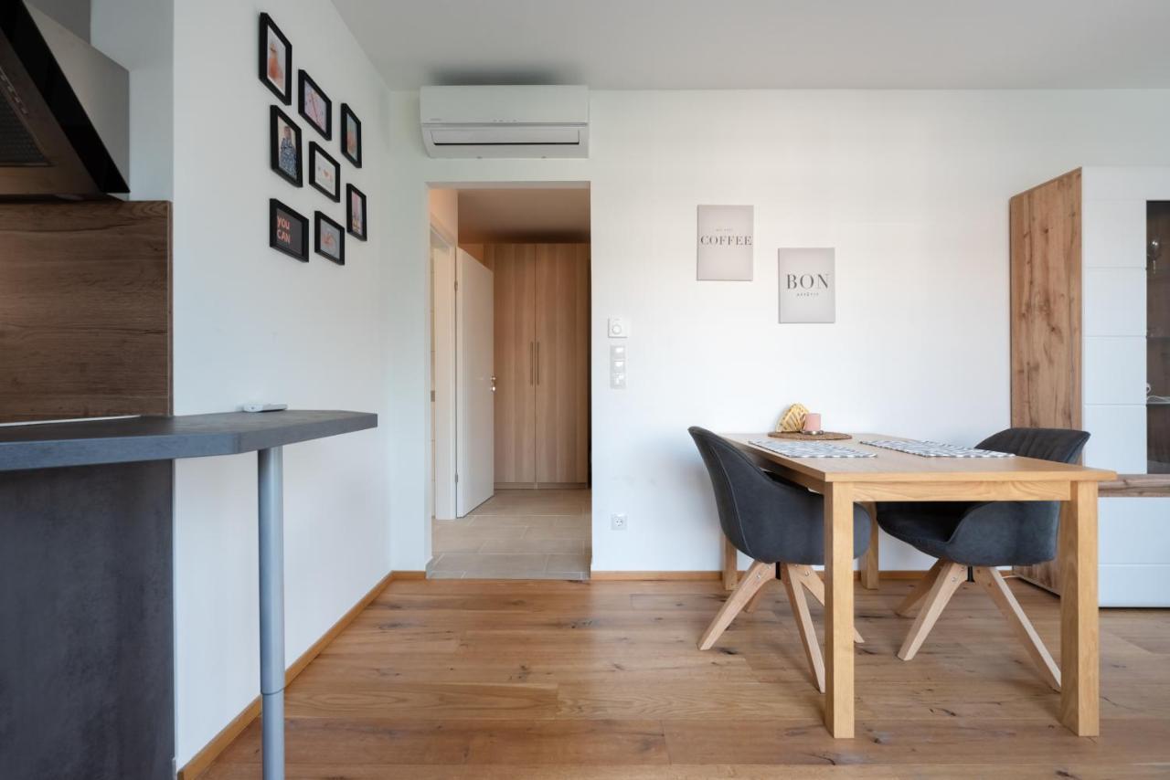 Gruene Ruhelage, 20 Minuten Ins Zentrum Und Parkgarage Appartement