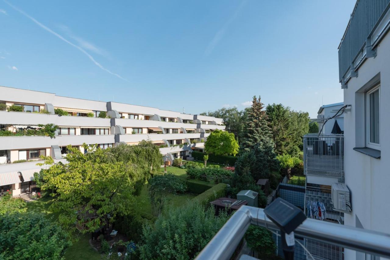 Gruene Ruhelage, 20 Minuten Ins Zentrum Und Parkgarage Appartement Wenen